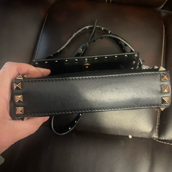 Valentino Garavani Rockstud leather Black Studded Crossbody Bag - Picture 5 of 8